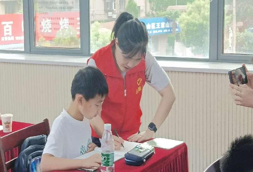 安徽學(xué)子三下鄉(xiāng)：世界變成大花園，垃圾分類是關(guān)鍵