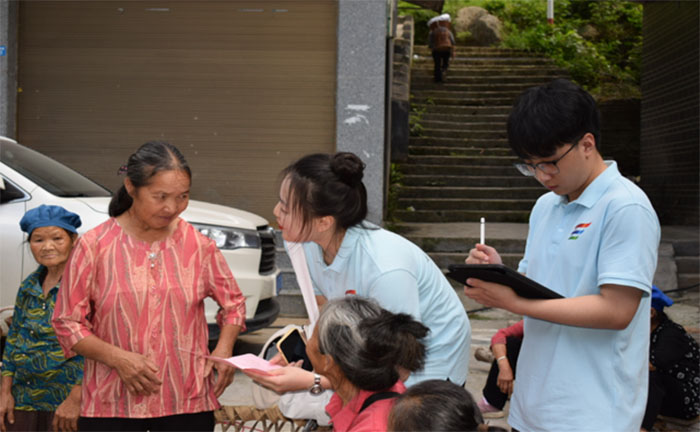 探訪鄉(xiāng)土深處，體悟風土人情——重慶外語外事學院學子赴酉陽南腰界鎮(zhèn)開展實踐調(diào)研