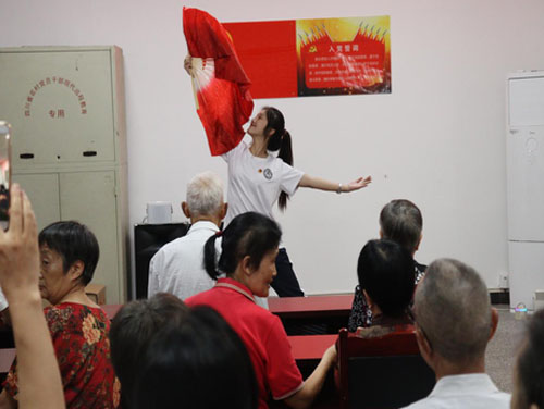內(nèi)江師范學(xué)院學(xué)子暑期三下鄉(xiāng)： 提倡廉潔揚清風(fēng)，弘揚清廉