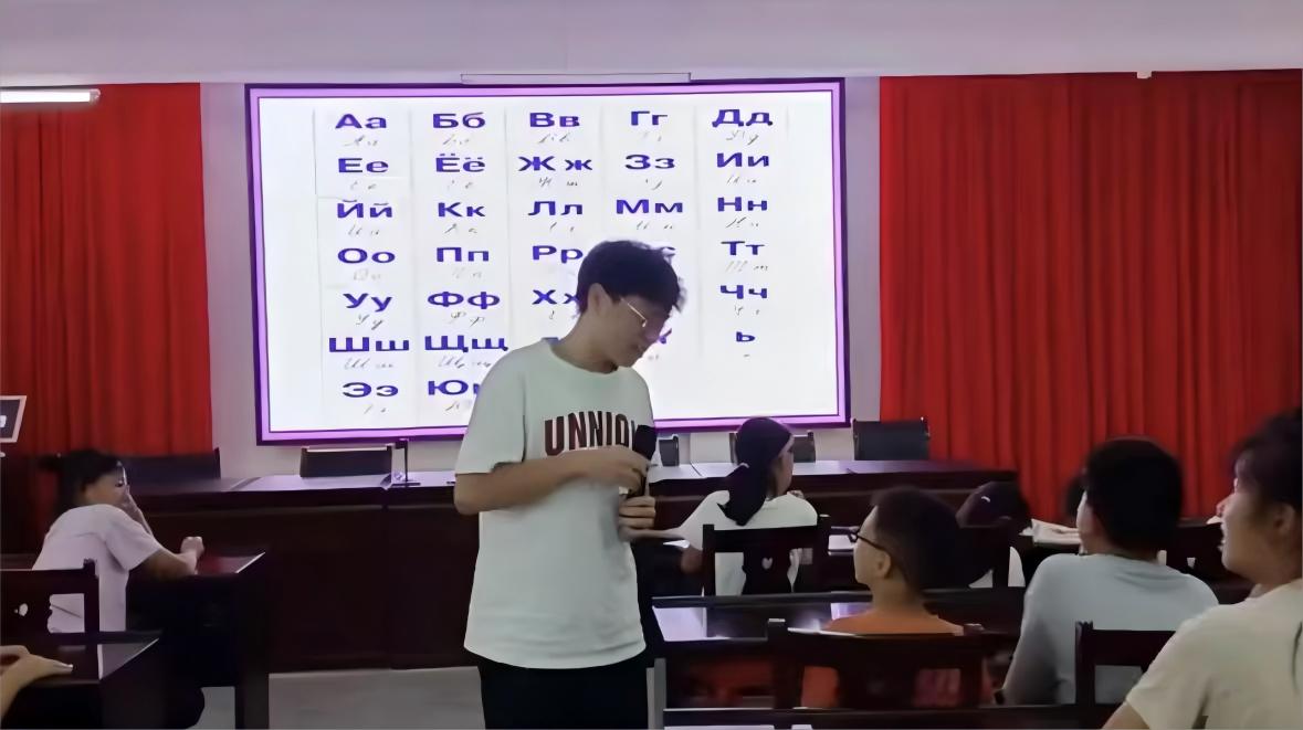 三下鄉(xiāng)|多語(yǔ)啟蒙，播撒希望