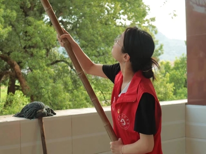 讓勞動(dòng)“育”見(jiàn)教育
