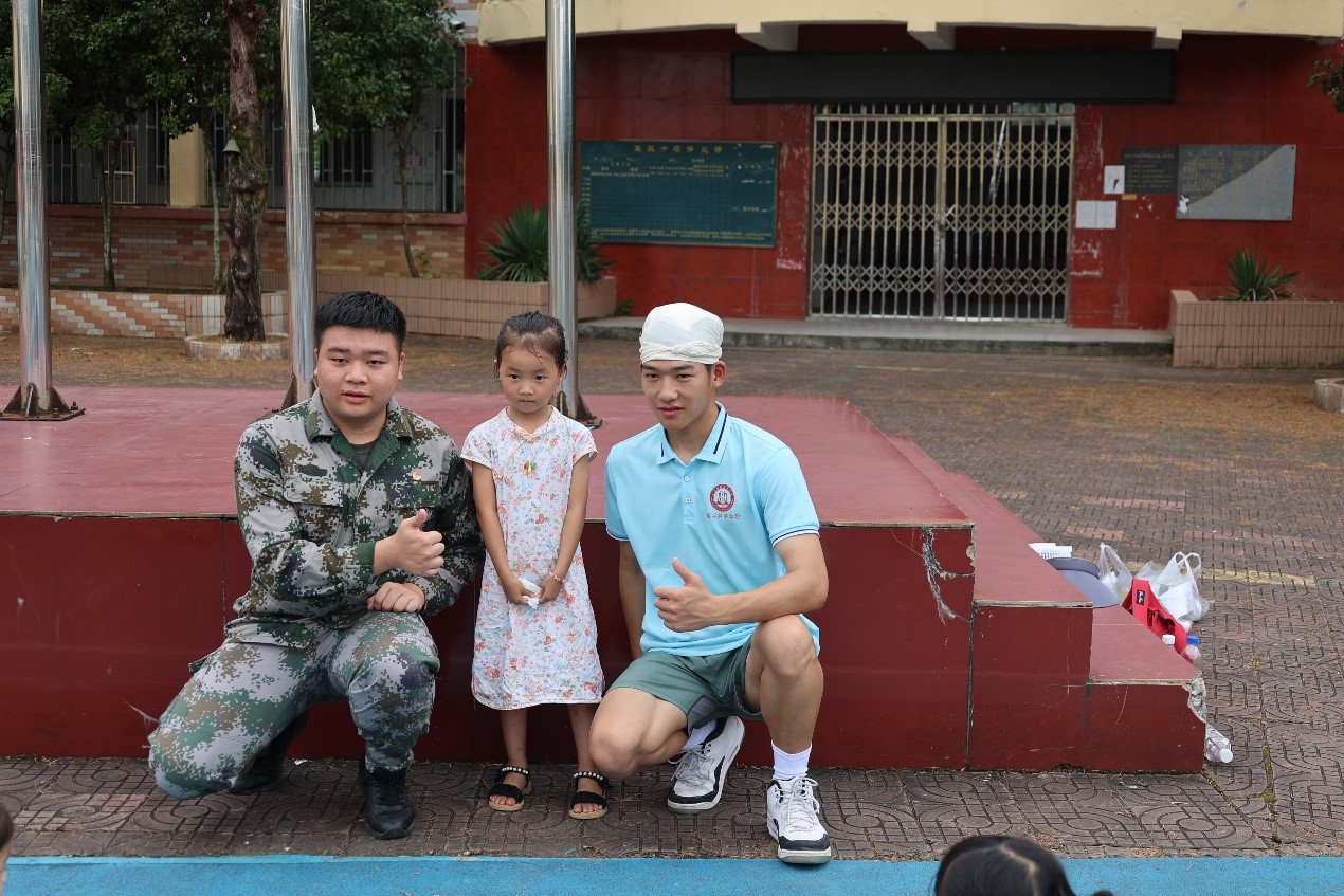 江財院學子三下鄉(xiāng)——解鎖七彩之旅，探索奇幻課堂