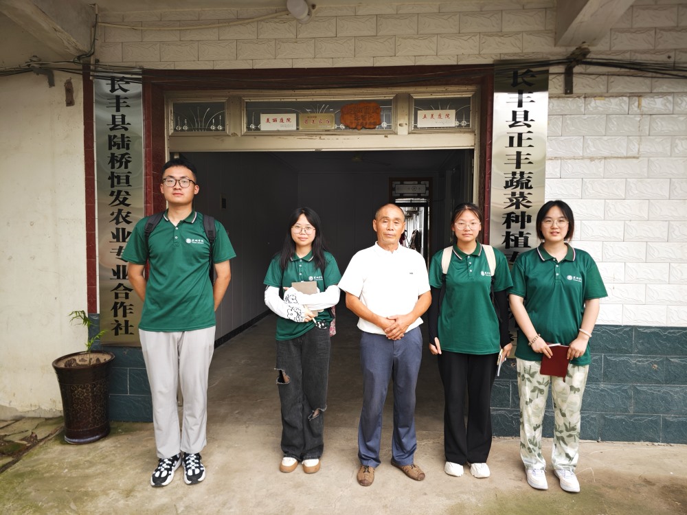 專訪陸橋社區(qū)蘿卜協(xié)會(huì)，揭秘獨(dú)特種植技術(shù)與發(fā)展歷程——巢湖學(xué)院工商管理學(xué)院“心之源·鄉(xiāng)村情”赴左店鎮(zhèn)村史挖掘?qū)嵺`調(diào)研團(tuán)開展人物專訪—蔣玉祥、蔣傳云