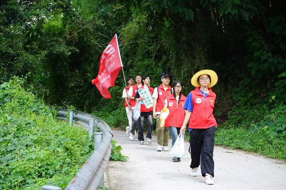 推普筑未來，繪頌譜華章——“天空青年”筑夢(mèng)實(shí)踐團(tuán)推普助力鄉(xiāng)村振興