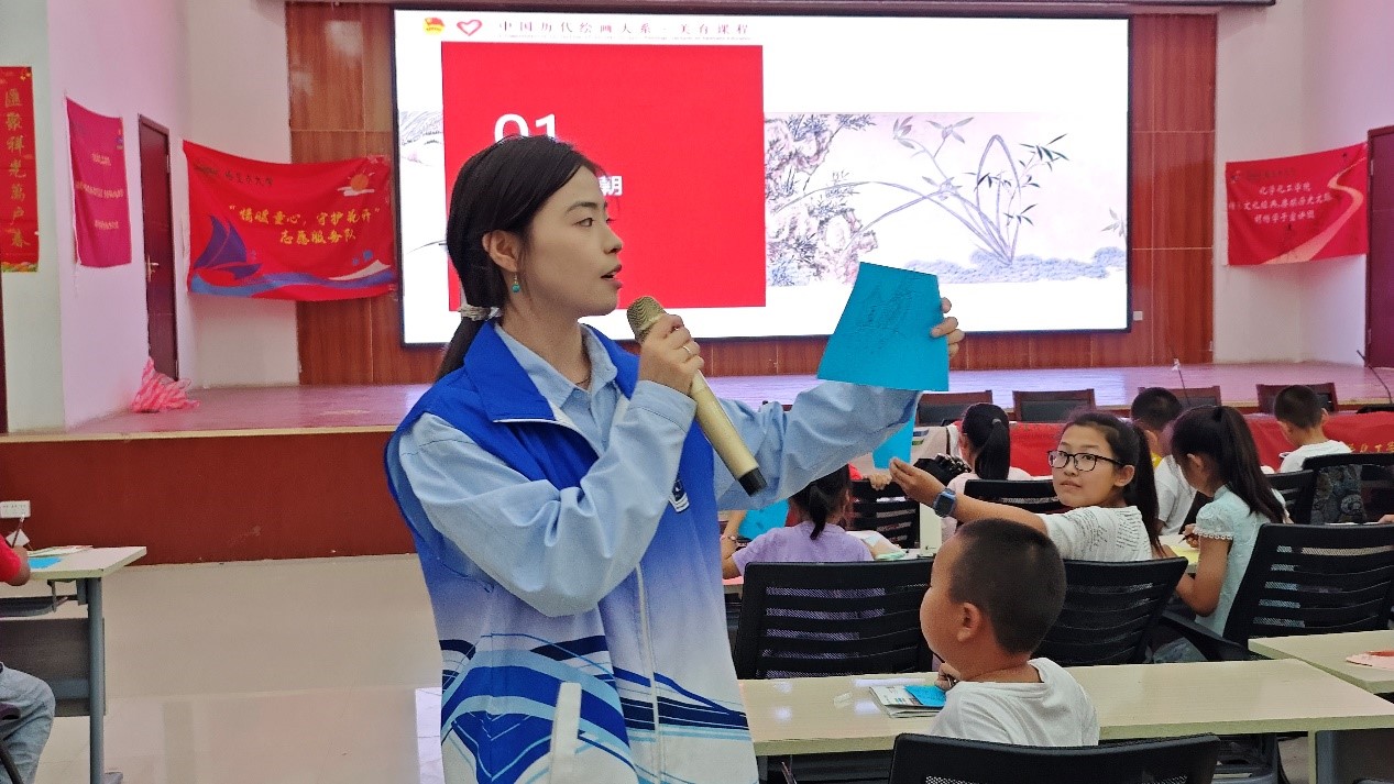 塔里木大學(xué)化學(xué)化工學(xué)院三下鄉(xiāng)：“傳承文化經(jīng)典，賡續(xù)歷史文脈”