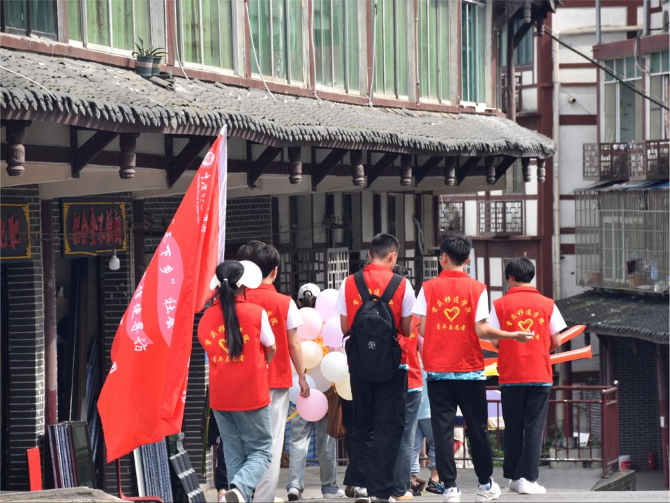 紅色傳承染石壕，健體共筑中國(guó)夢(mèng)——紅色信使尋訪團(tuán)3.0續(xù)寫(xiě)征程