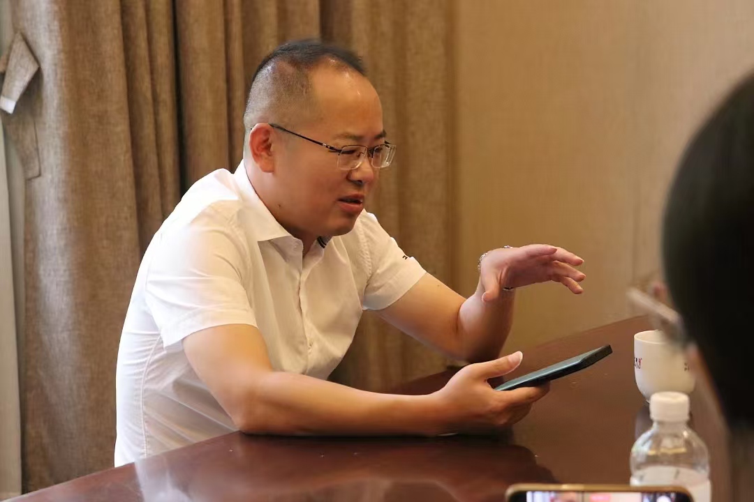 金龍村：茶企引領(lǐng)經(jīng)濟(jì)，人才助力振興