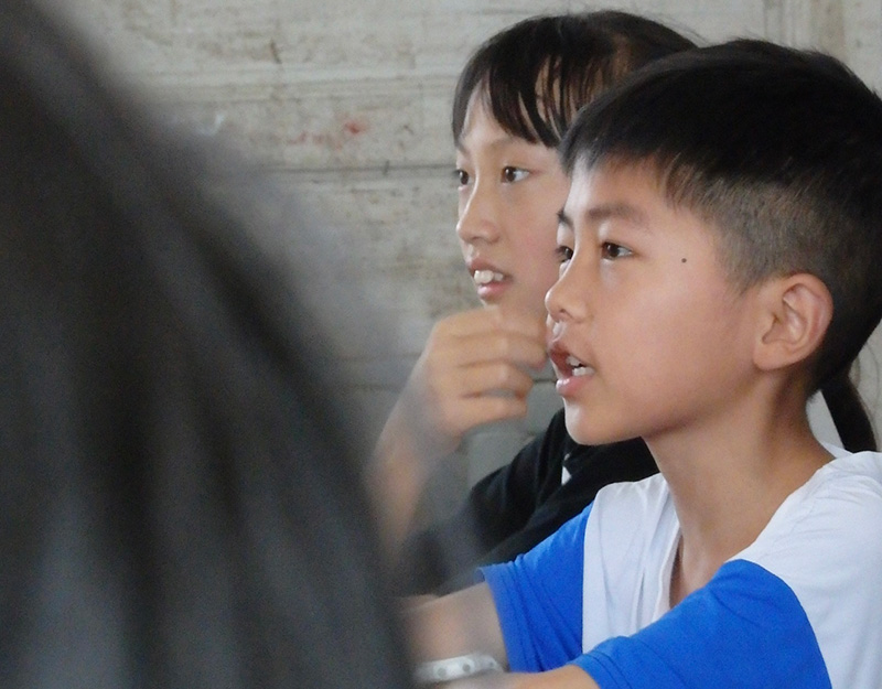 南財(cái)學(xué)子三下鄉(xiāng)：螢火微光，融情劉李