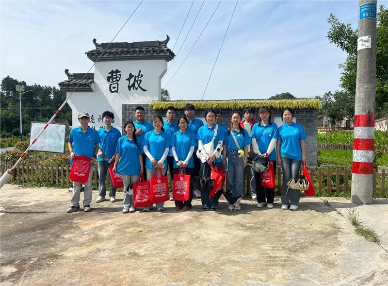皖江工學(xué)院：扶智又扶志，青春新獻(xiàn)禮