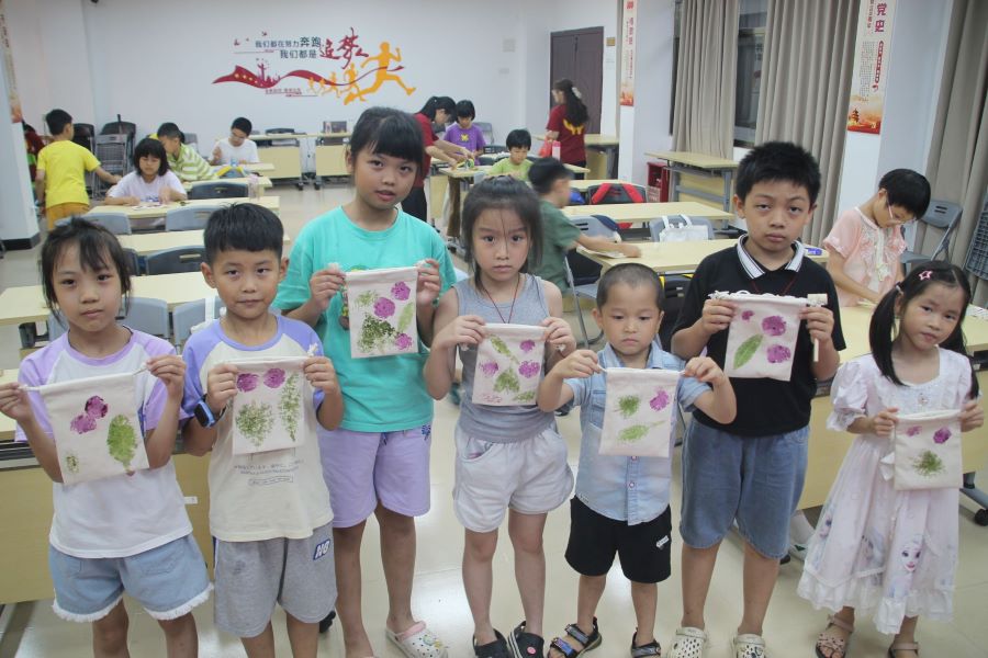 廣東學(xué)子青春助力百千萬(wàn)工程：以手造物，以物寄情
