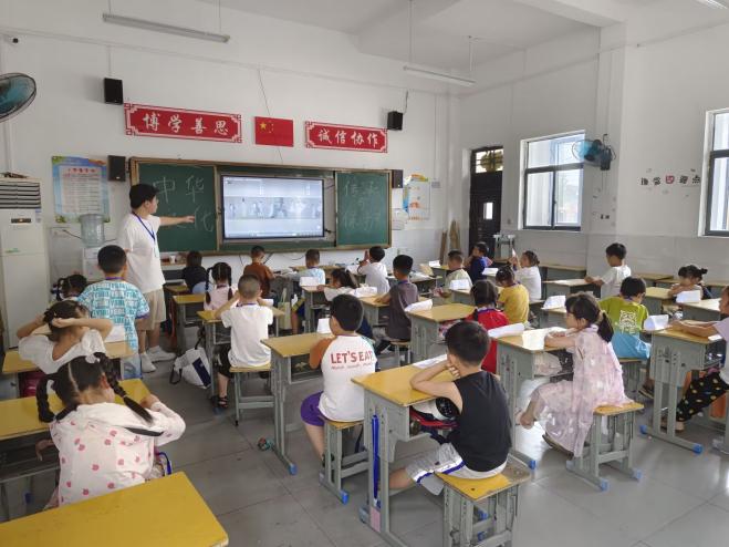 守護中華文脈，傳承歷史智慧：武昌理工學院云夢書韻志愿服務隊開展主題為“中華文物的保護與傳承”的特色課程