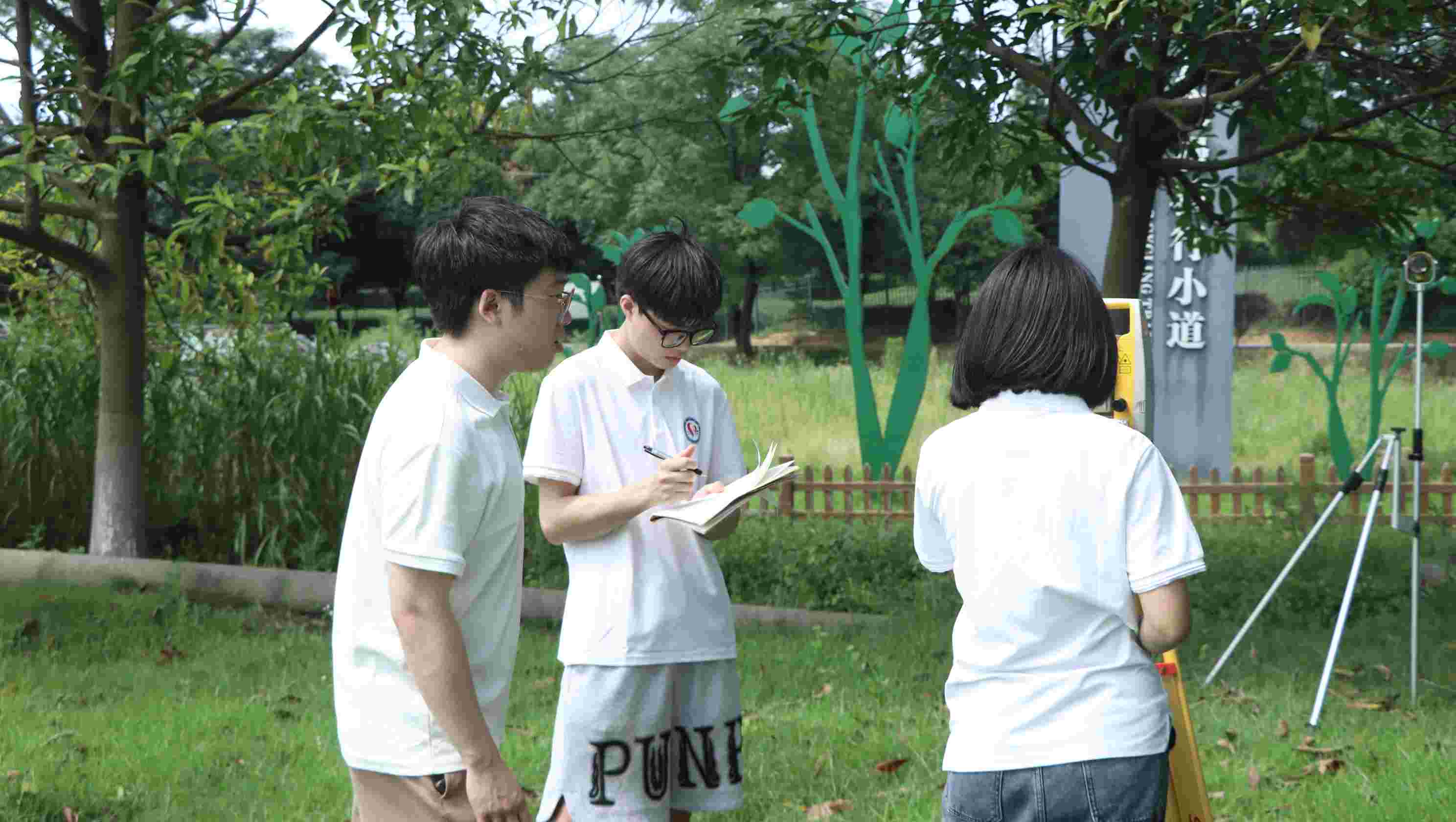 大學(xué)生“三下鄉(xiāng)”規(guī)劃的露營基地包OK！
