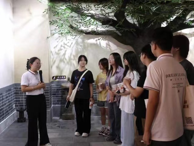 同上一堂思政課這群大學(xué)生用行動助力鄉(xiāng)村振興