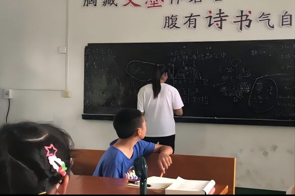 暑期社會(huì)實(shí)踐：青春健康同伴社開展應(yīng)對壓力同伴教育課程