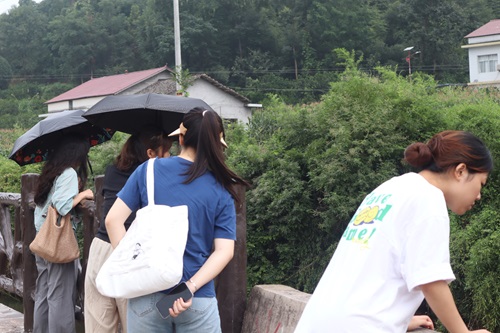 治理整改護(hù)水土，“生態(tài)宜居”新高地