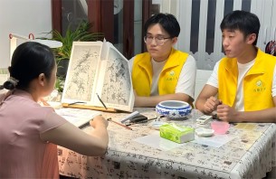 南交學(xué)子三下鄉(xiāng)：匠心獨(dú)運(yùn)，瓷上生花，尋訪揚(yáng)州瓷刻藝術(shù)
