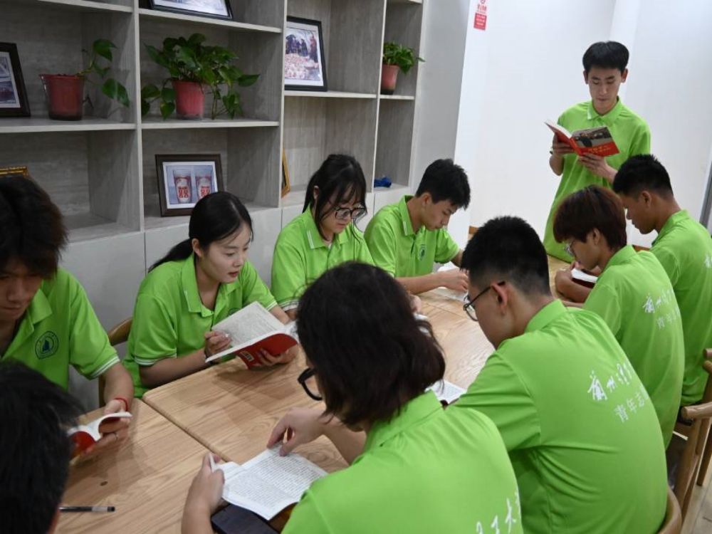 “點(diǎn)亮星燈”志愿服務(wù)系列活動之——星空下的青馬班