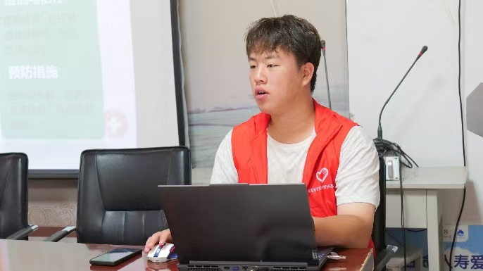 塔里木大學暑期三下鄉(xiāng)—走基層，傳播禁毒防艾知識