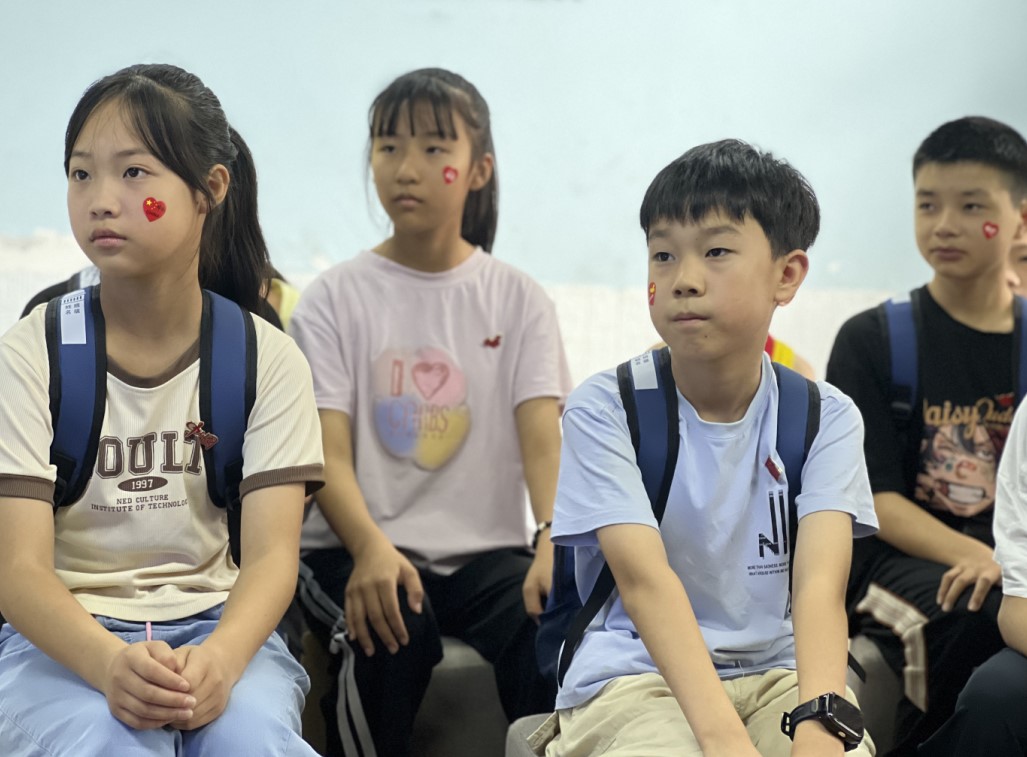 重慶人文科技學(xué)院 | 薪火相傳愛國情，童心共筑中國夢