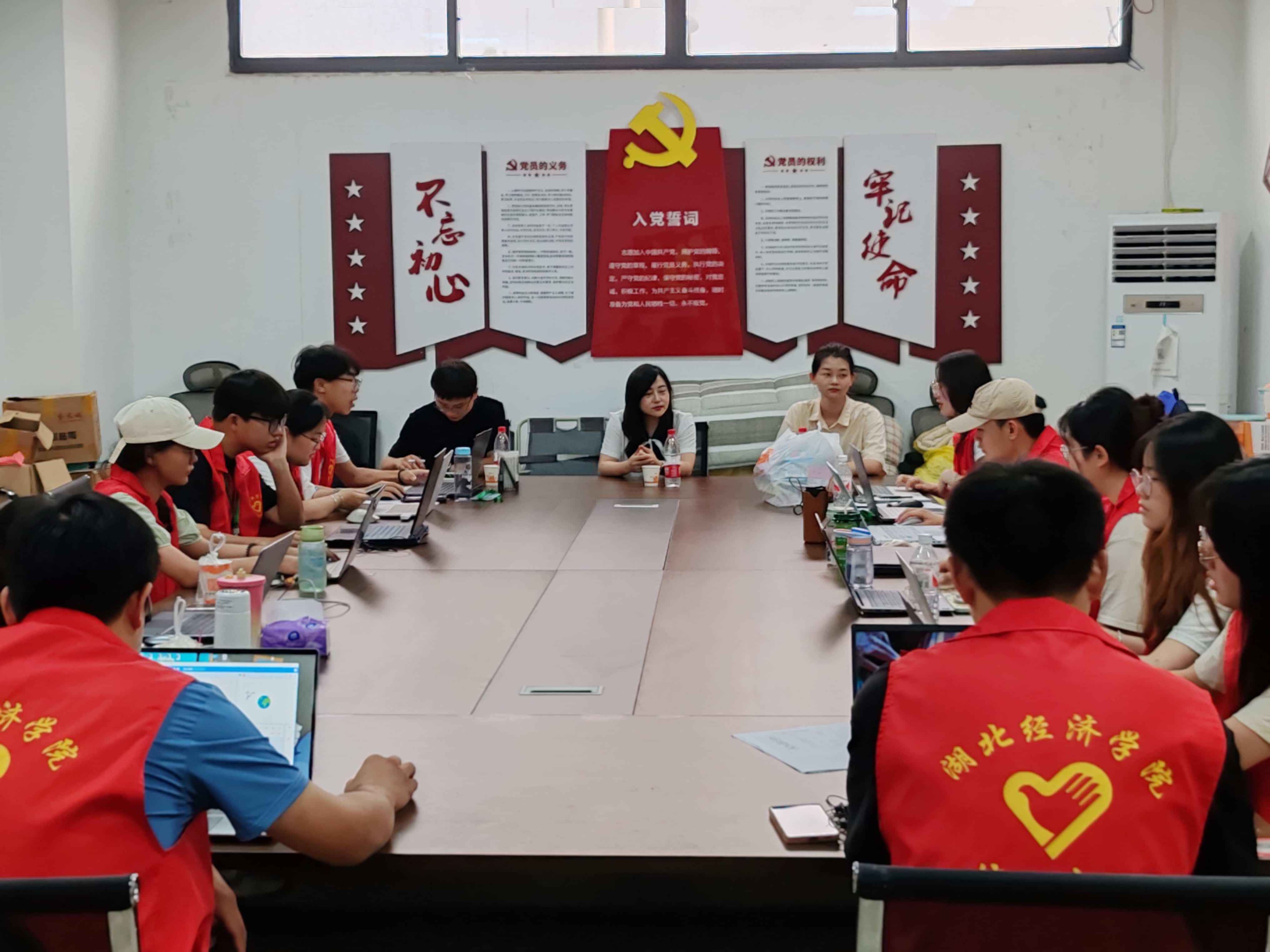 七彩課程促成長，微光IE暑托班特色活動顯成效！