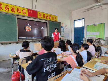 特色課程：點(diǎn)亮鄉(xiāng)村教育的希望之燈