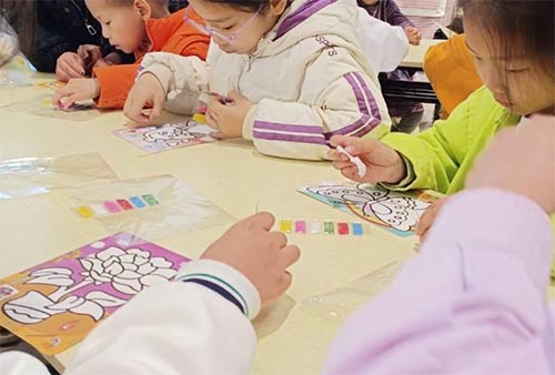 “繪”心稚語，情暖童趣