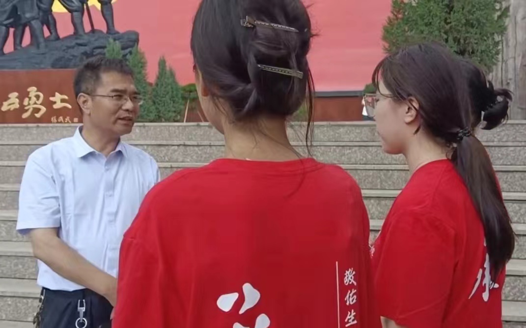 承德醫(yī)學(xué)院“薪火相傳，筑夢未來”暑期社會實踐服務(wù)隊“三下鄉(xiāng)”社會實踐活動圓滿結(jié)