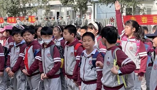 春光無限好，實(shí)踐促成長——立賢小學(xué)開展春季社會實(shí)踐活動